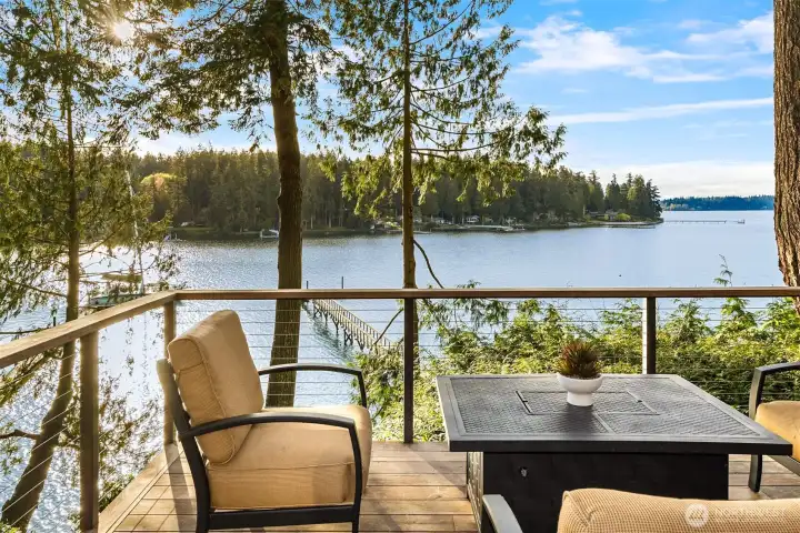 Stunning views - very private setting.