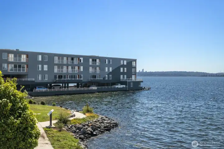 Waterfront living in downtown Kirkland