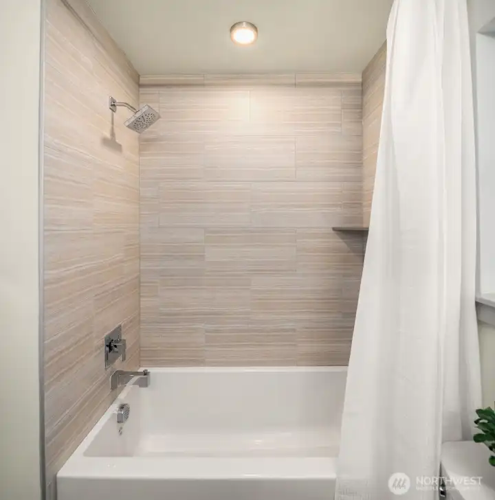Full Bath on Main