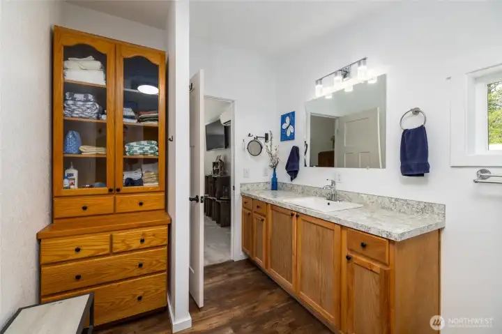 Primary bath