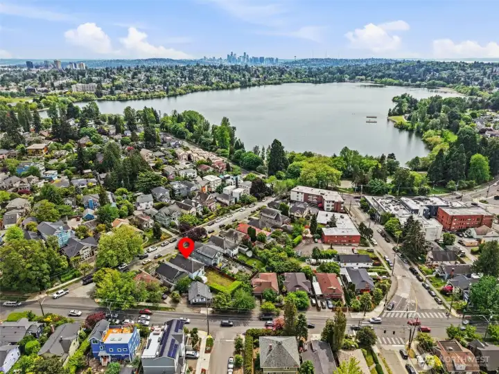 Less than a block to Green Lake, amenities, and local convenience.