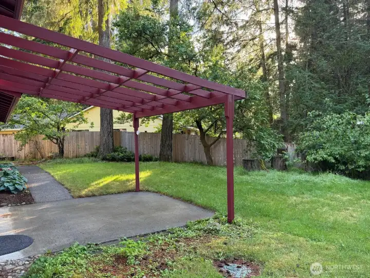 Imagine relaxing amongst all the trees as you listen to the birds on your lower patio. Imagine relaxing amongst all the trees as you listen to the birds on your lower patio.