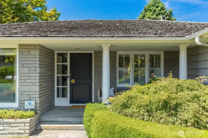 Charming and inviting- almost level entry with attached garage! Charming and inviting- almost level entry with attached garage!