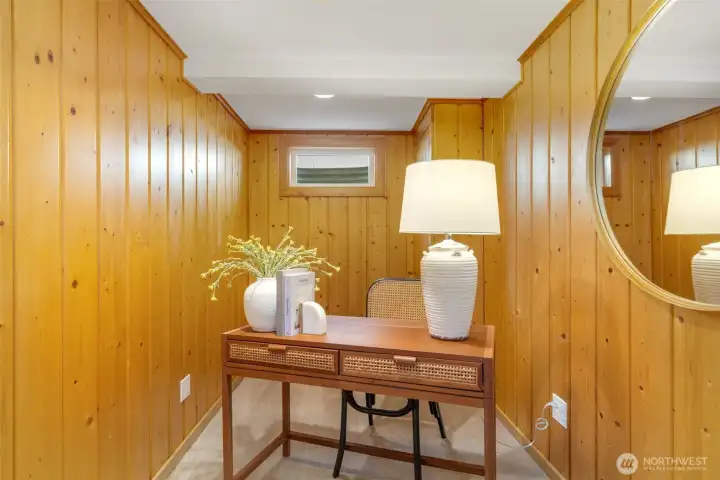 A separate nook - in home office, work out space, art corner? A separate nook - in home office, work out space, art corner?