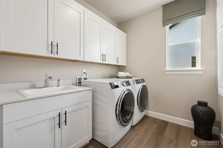 Photos are of a previous model home. Colors and finishes will vary.