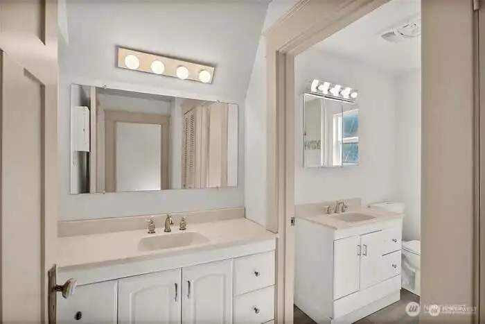 Master Bathroom Master Bathroom