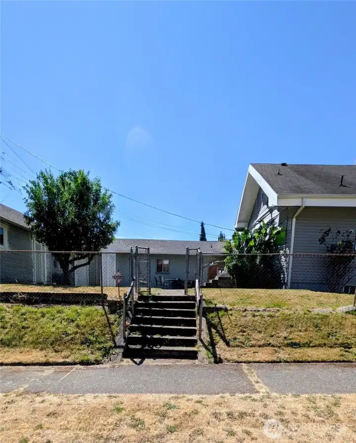 You can also use the side gate that provides plenty of street parking for any overflow of already generous parking! You can also use the side gate that provides plenty of street parking for any overflow of already generous parking!