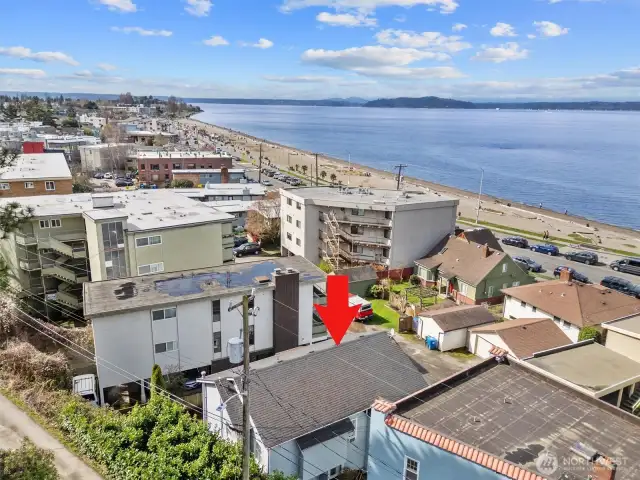 You can see in this photo just how close the duplex is to Alki Beach!