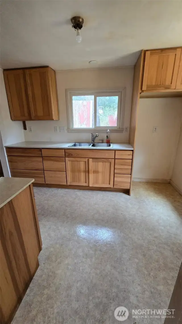 Sweet little kitchen