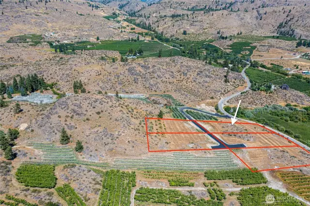 Beautiful views in every direction! Lot lines are approximate.