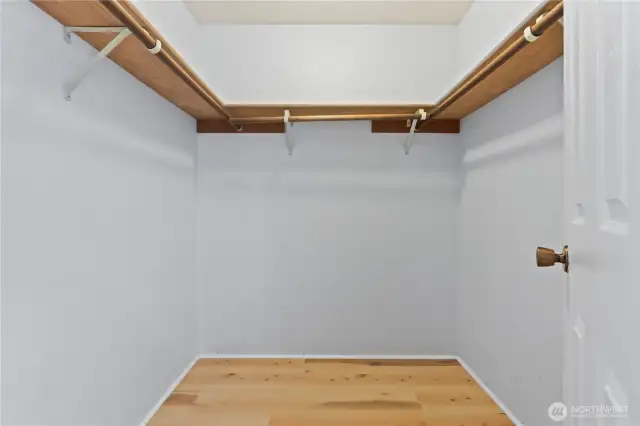 walk in closet