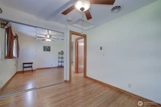 2nd Bedroom