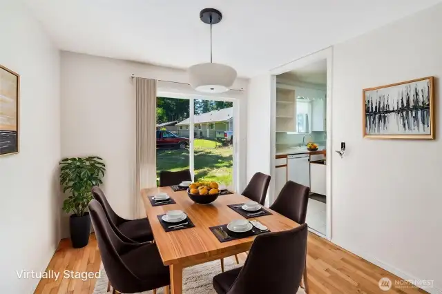 Dining Room  (Virtually Staged)