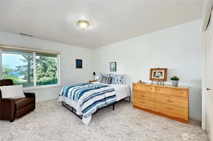 4th Bedroom with Water Views!