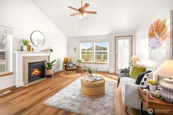 Gas fireplace, perfect for fall!