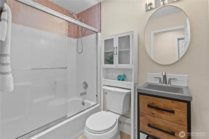 Skylight fill the main bathroom with natural light