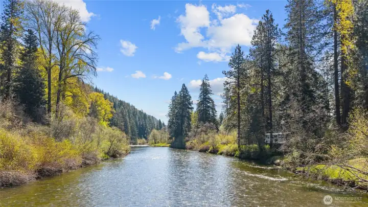 Low-bank Yakima River frontage just steps away.