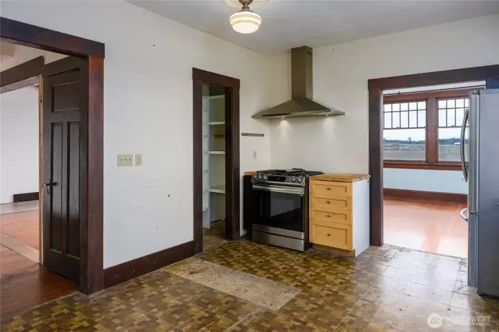 Big house kitchen