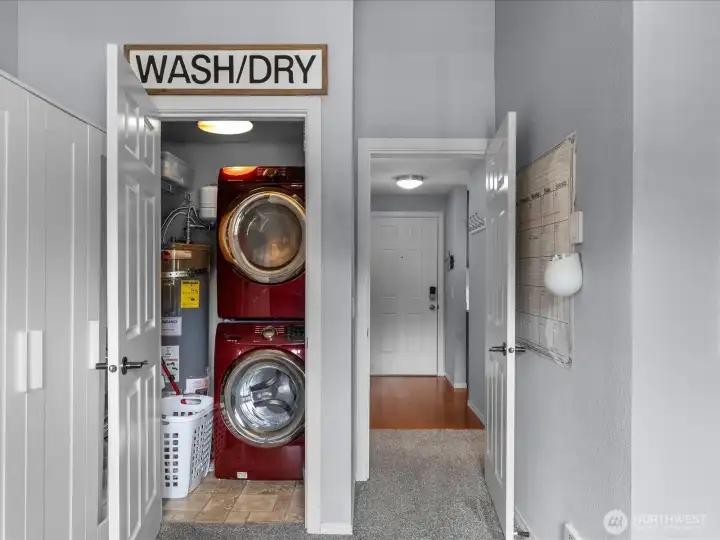 Don't miss the in unit Washer/dryer.