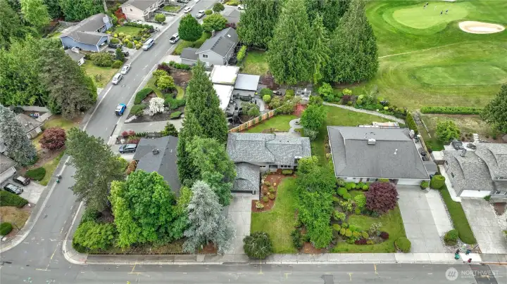 Stunning fully remodeled home ideally positioned just behind the 6th tee box in sought-after Fairwood Greens. Stunning fully remodeled home ideally positioned just behind the 6th tee box in sought-after Fairwood Greens.