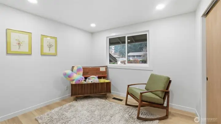 Guest bedroom #2. Guest bedroom #2.