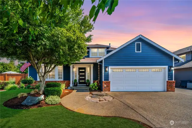 This corner lot is beautifully landscaped front and back with low maintenance materials. Welcome home to your beautiful home that's full of curb appeal in an amazing neighborhood!