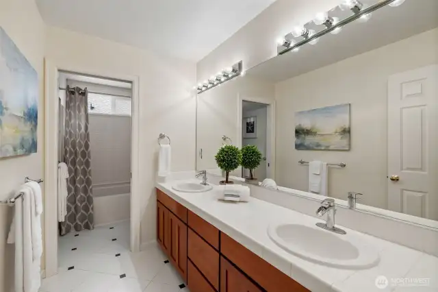 Guest bath.