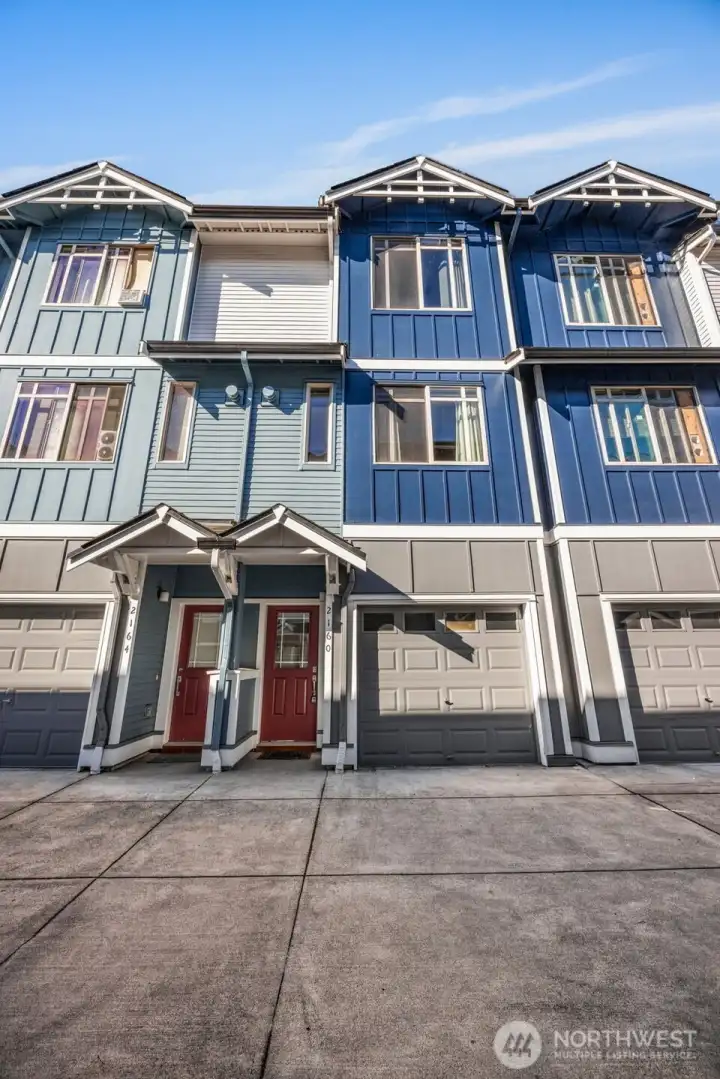 Exterior fully painted in Dec 2022
