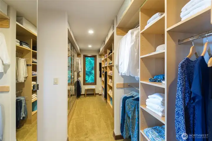 Shared walk in closet Shared walk in closet