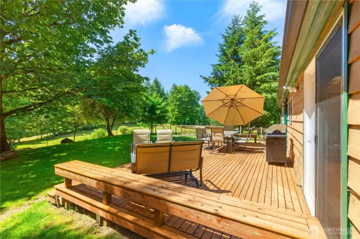 spacious deck off the kitchen