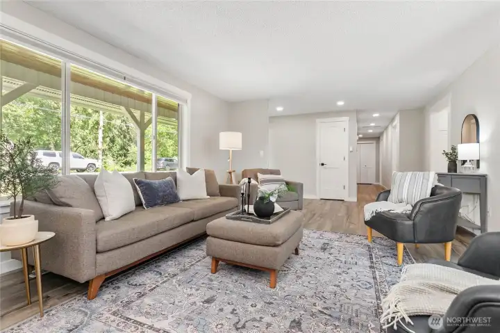 Nice large window lets in plenty of natural light
