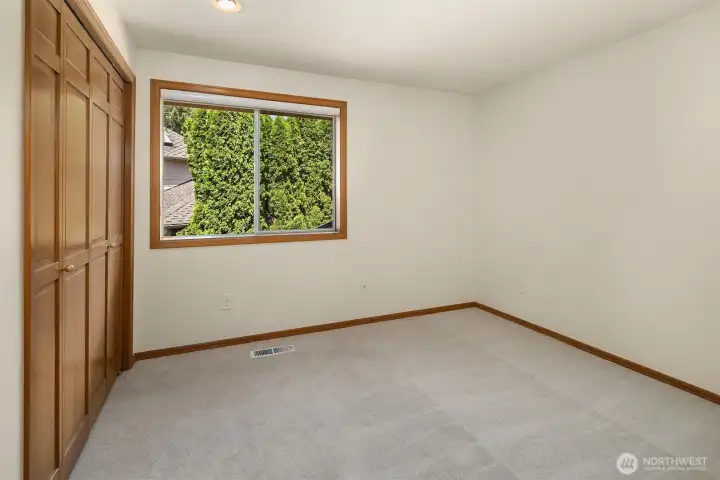Upstairs Bedroom #4