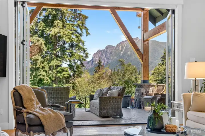 Stunning views of Mt Si greet you every day!