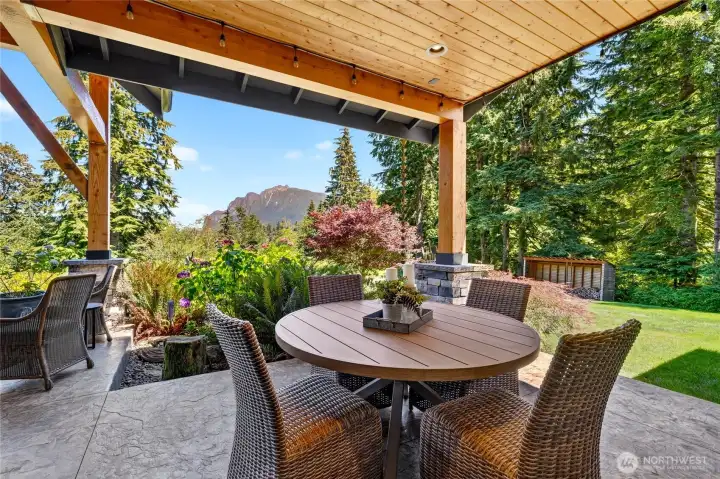 Casual dining area.