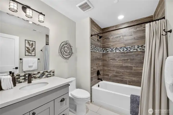 Ensuite Bath for Bedroom 4.