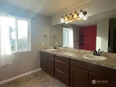 Master Bathroom: Your Private Spa-Like Escape