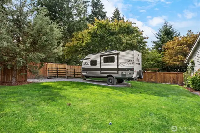 Extra parking is no problem with RV parking available.