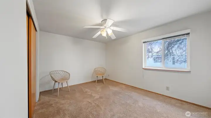 2nd bedroom with large closet
