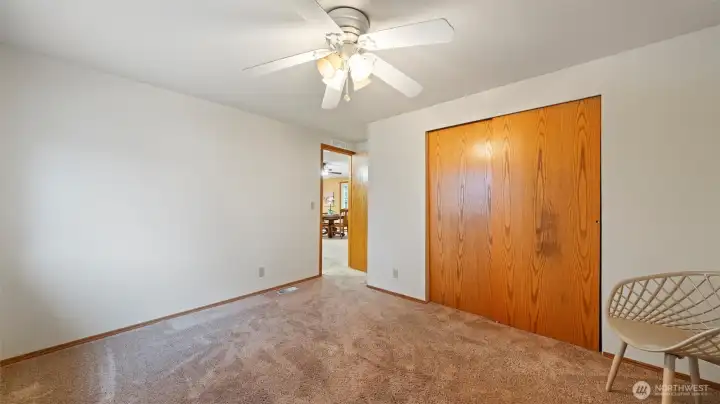 2nd bedroom