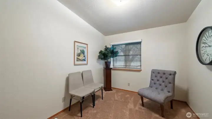 3rd bedroom or home office