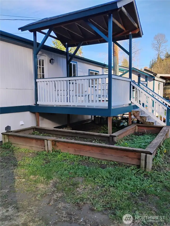 Back deck and flower beds