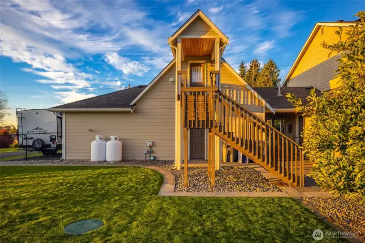 Possible ADU garage conversion. Buyer to verify.