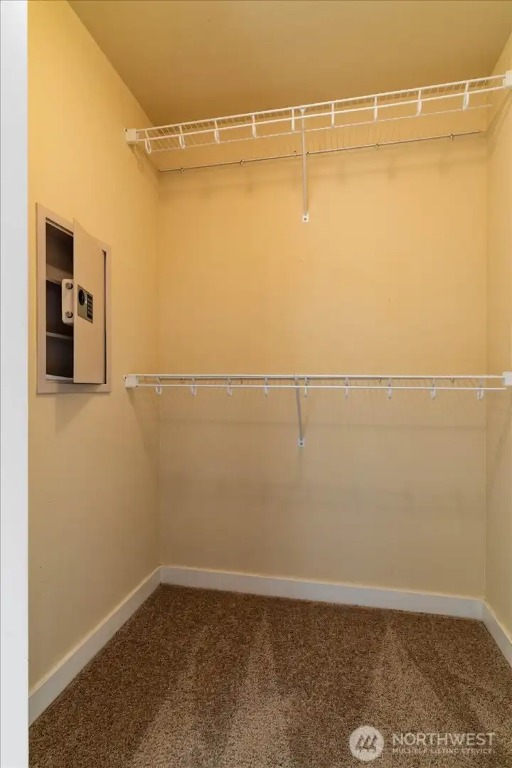 Closet/Safe