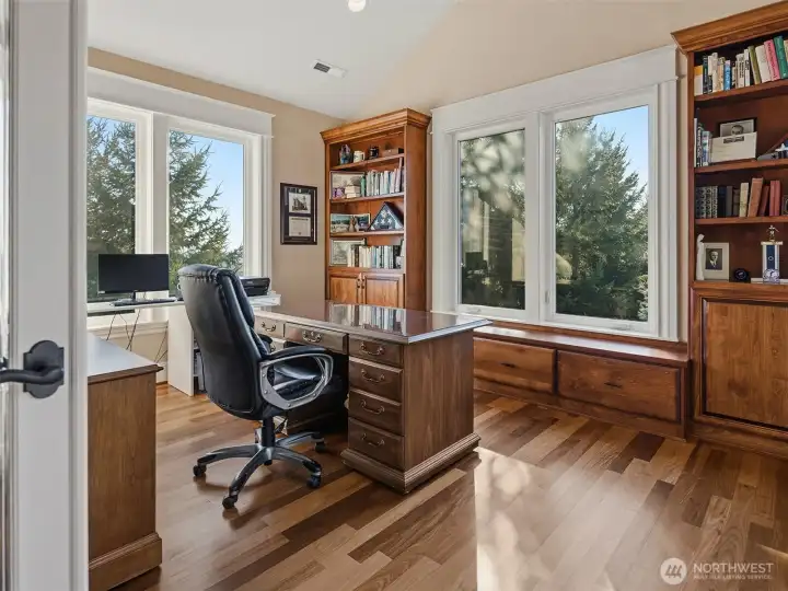 Den/office on the main