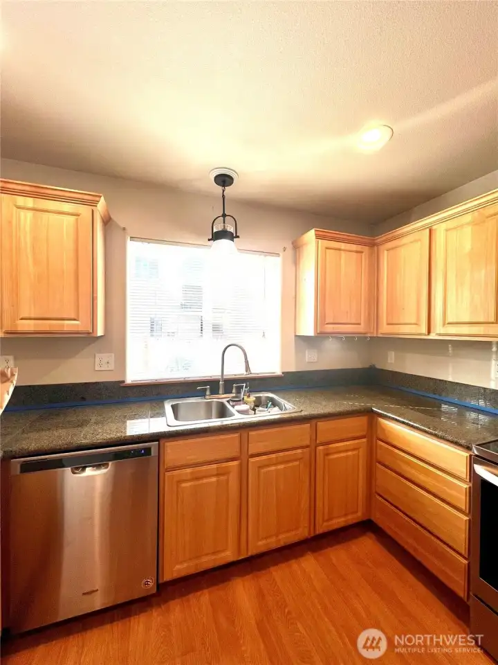 Kitchen feature granite Counters