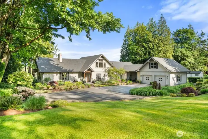 Gorgeous custom-built luxury home with timeless character.  5 Acres, incredible views and could be an equestrian property.  This is a simply stunning estate.