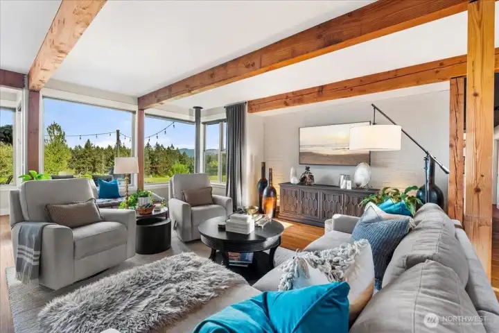 Spacious great room designed for entertaining.