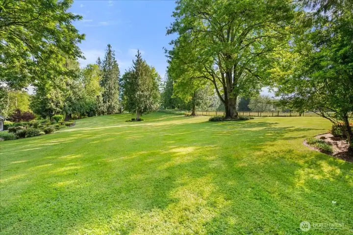 Surrounded by beautiful equestrian properties.
