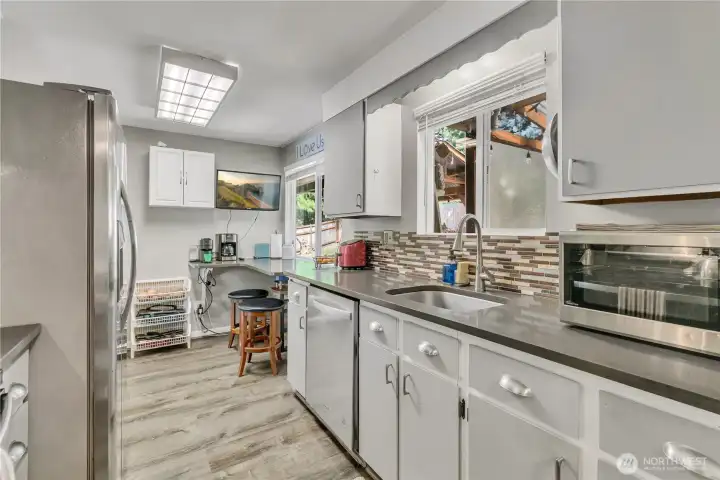 Light and bright kitchen Light and bright kitchen