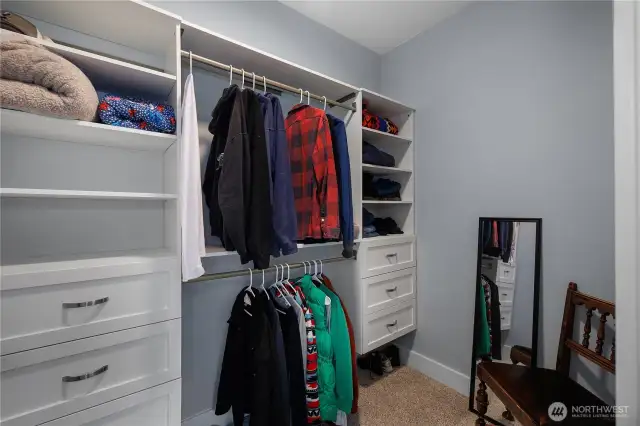Primary closet with built ins!